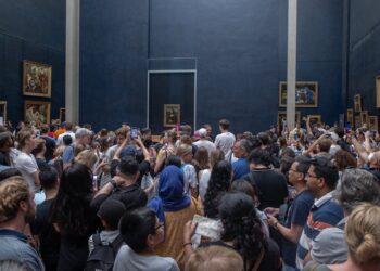 Tres grandes museos europeos transforman sus espacios frente al turismo masivo | Fortuna