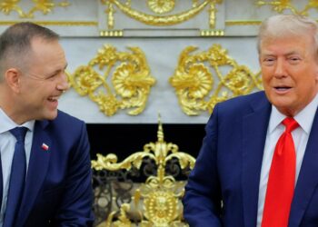 Trump defiende que hay grabaciones de los ocupantes de la lancha de Venezuela atacada que demuestran que eran narcotraficantes | Internacional