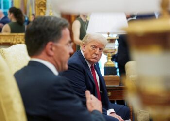Trump propone al resto de la OTAN aranceles secundarios sobre China para que fuerce a Rusia a acabar la guerra | Internacional