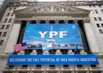 Argentina se defiende ante la Corte de Apelaciones de EE UU por el fallo adverso sobre YPF