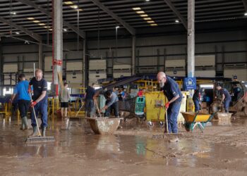 El 85% de las empresas industriales de la zona cero de la dana y el 70% de las urbanas han recuperado su actividad | Noticias de la Comunidad Valenciana