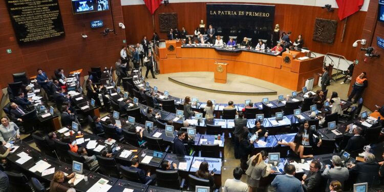 El Congreso aprueba la Ley de Amparo de Sheinbaum para cobrar a los grandes deudores fiscales