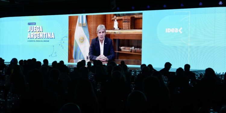 El Gobierno de Milei intenta calmar a empresarios e inversores con la promesa de reformas