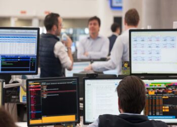 Los inversores analizan el rechazo del accionista del Sabadell: “Muchos dejaron pasar la ola esperando una mayor” | Mercados Financieros