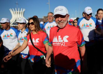 Lula se anota un triunfo al aprobar los diputados por unanimidad bajar los impuestos a la clase media