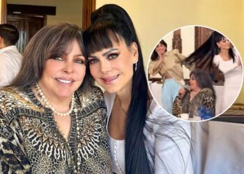 Maribel Guardia y Ana de la Reguera, sus bailarinas