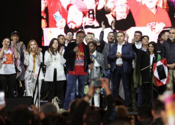 Petro: “El Gobierno de Estados Unidos ha decidido escoger como su aliado en Colombia a la mafia”