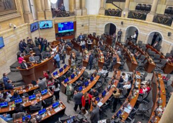 Petro logra una inesperada victoria en el Congreso que le da un nuevo aire a su reforma tributaria