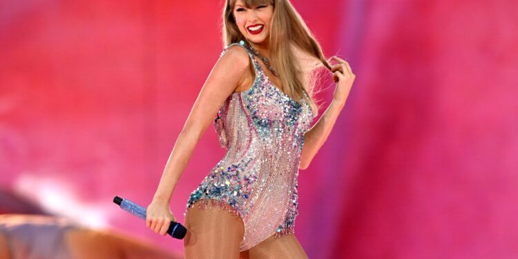 Taylor Swift, omnipresente en su gran semana con ‘The Life of a Showgirl’: disco, cines, entrevistas y sorpresas | Cultura