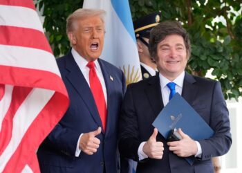Trump condiciona la ayuda a Milei al resultado de las elecciones legislativas en Argentina