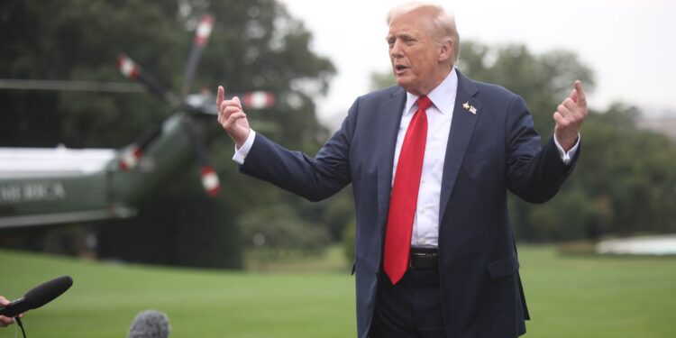 Trump pide a Israel que ponga fin “de inmediato” a los bombardeos en Gaza | Internacional