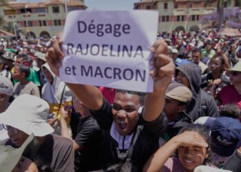 Una unidad militar rebelde anuncia la toma del poder en Madagascar | Internacional