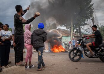 El escrutinio oficial en Tanzania da la victoria a la presidenta con un 98% de los votos, en medio de protestas por todo el país | Internacional