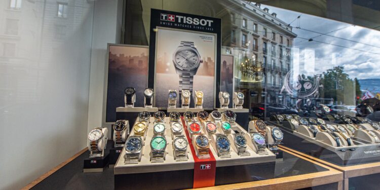 Estados Unidos rebaja los aranceles de Suiza del 39% al 15% | Internacional