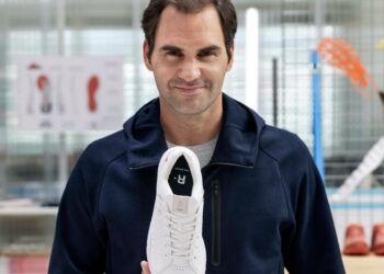 On, las zapatillas de Roger Federer, mejora previsiones de beneficios tras subir las ventas un 35% | Empresas