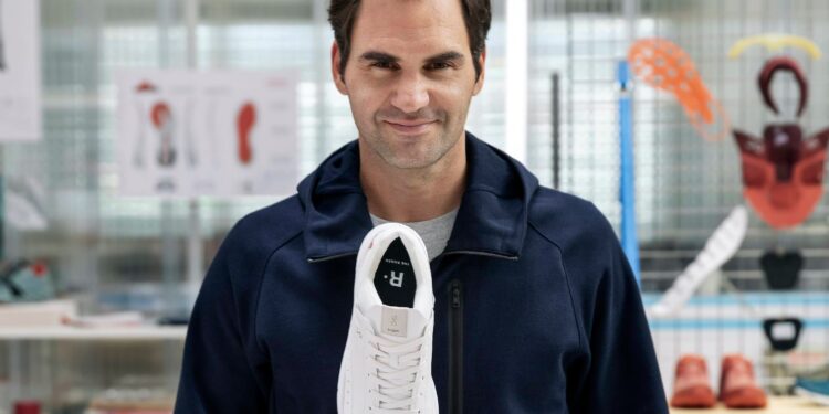 On, las zapatillas de Roger Federer, mejora previsiones de beneficios tras subir las ventas un 35% | Empresas