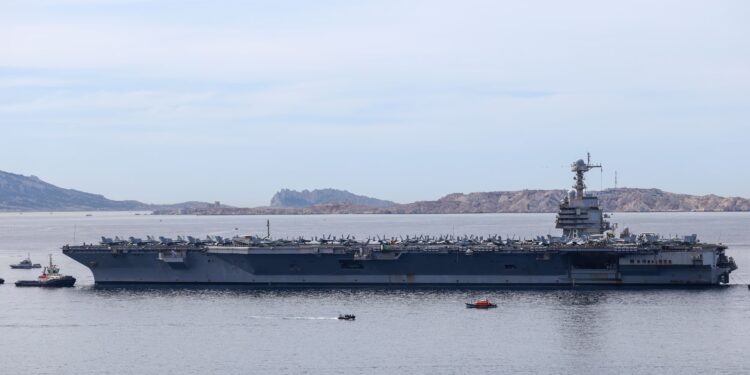 Portaaviones contra lanchas: el ‘USS Gerald R. Ford’ y el intervencionismo reciclado