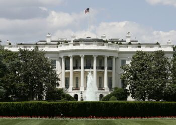 Tiroteados dos soldados de la Guardia Nacional cerca de la Casa Blanca | Internacional