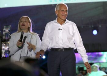 Trump irrumpe en las elecciones de Honduras para apoyar al candidato conservador | Internacional