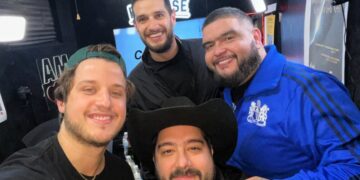 Adrián Marcelo en el podcast Creativo, de Roberto Martínez.jpg