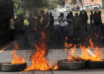 El Consejo Electoral de Honduras advierte de un “inaceptable atentado a la democracia” por las protestas que retrasan el escrutinio definitivo