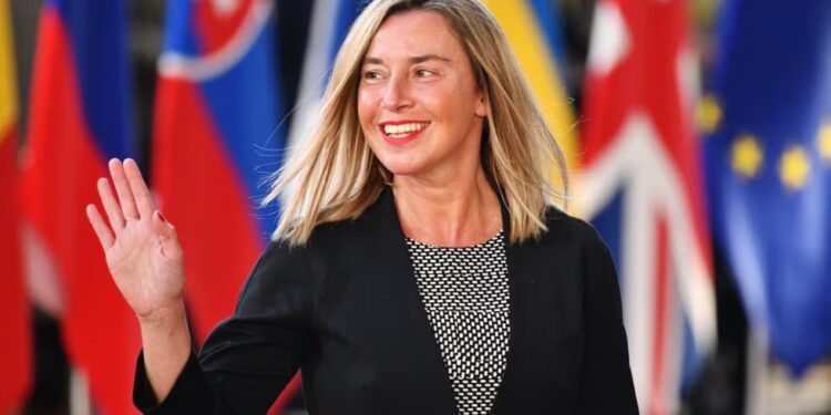 Tres detenidos por un presunto fraude de fondos europeos en el servicio exterior de la UE | Internacional