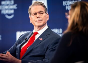 Bessent arremete contra el analista de Deutsche Bank que propuso vender bonos de EE UU: “El CEO del banco no lo respalda” | Mercados Financieros