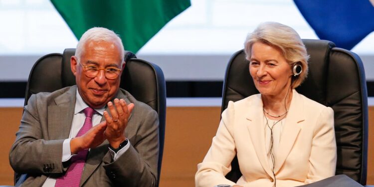 Europa promete “firmeza” ante la “inaceptable” amenaza arancelaria de Trump por Groenlandia | Internacional