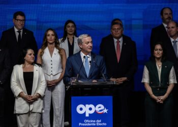 Kast a sus ministros: “No les pido lealtad personal ni con un partido, sino con Chile”