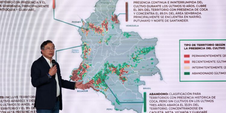 Petro amenaza con excluir a la ONU del monitoreo de drogas