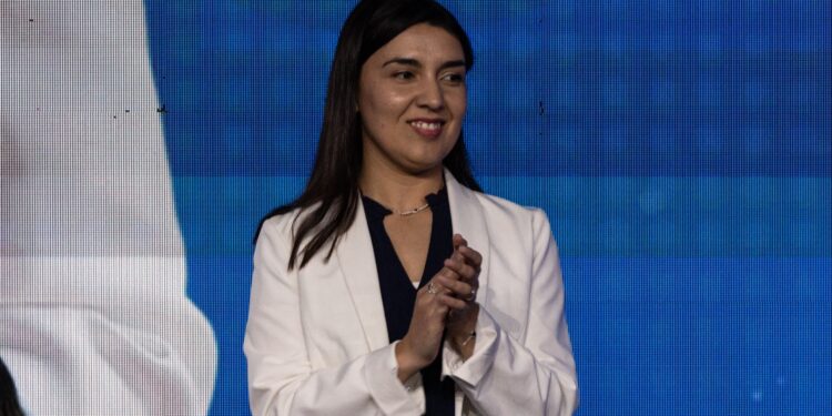 Una joven ultraconservadora que cree que Chile vive una crisis moral, al frente del ministerio de la Mujer