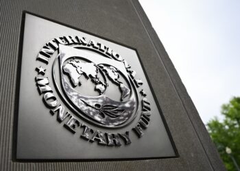 Argentina acude a Estados Unidos para cancelar un nuevo vencimiento de deuda con el FMI