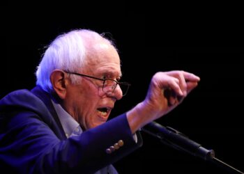 La columna de Javier Cercas: Bernie Sanders y nosotros | EL PAÍS Semanal