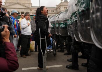 Obligado por un fallo judicial, Milei dicta la emergencia en discapacidad y suspende el ajuste sobre el sector