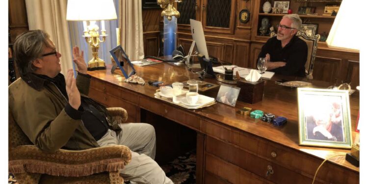 Steve Bannon a Epstein: “Derribaremos al papa Francisco” | Internacional