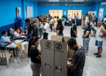 Colombia ensaya su carrera presidencial (sin sus favoritos) | Elecciones Presidenciales Colombia