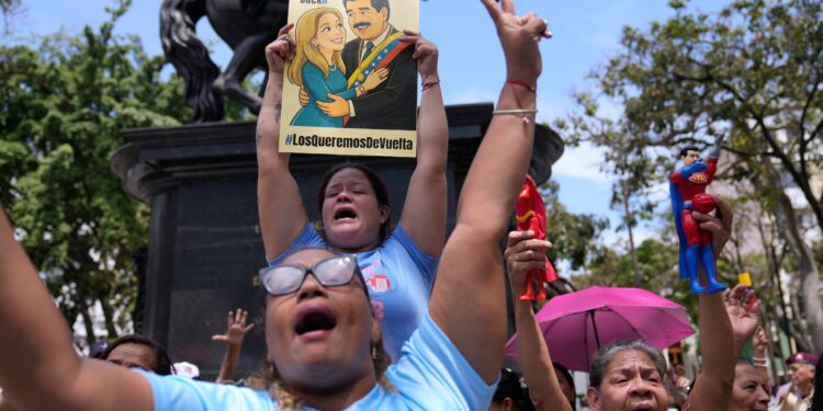 El juicio contra Maduro moviliza al chavismo en Caracas