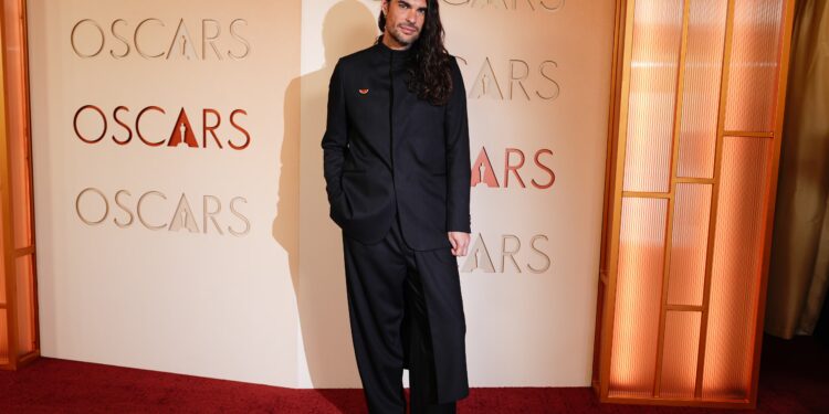 Los Premios Oscar 2026, en vivo | Oliver Laxe, Jesse Buckley y otras estrellas ya desfilan por la alfombra roja | Premios Oscar | Cine