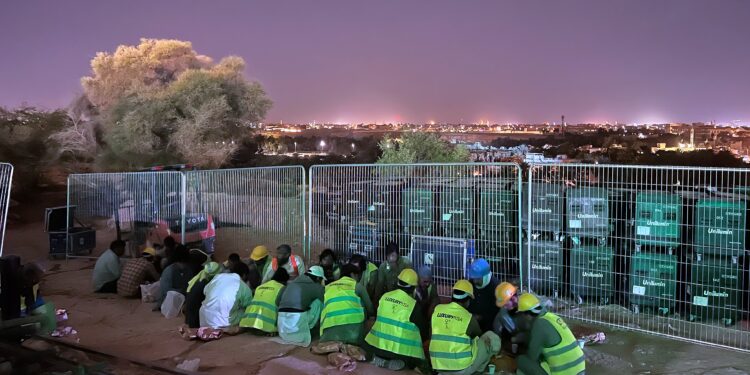 “No pienso en marcharme”: la necesidad de seguir enviando remesas atrapa a los migrantes africanos en el Golfo | Planeta Futuro