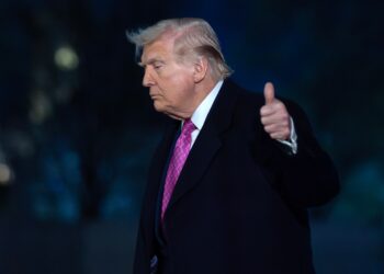 Trump firma una orden ejecutiva para limitar el voto por correo | Internacional