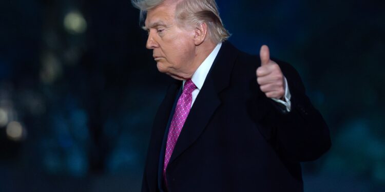 Trump firma una orden ejecutiva para limitar el voto por correo | Internacional