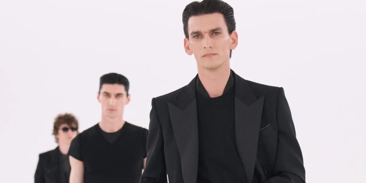 ¡Necesito esos pantalones! Frenesí de Tom Ford en París