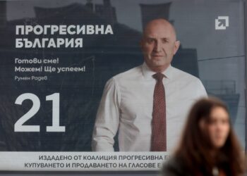 Bulgaria acude a las urnas con el expresidente prorruso Rumen Radev como favorito | Internacional