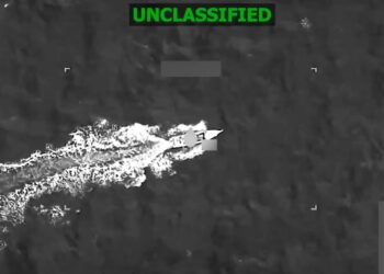 Estados Unidos ataca una lancha en el Caribe y mata a tres personas