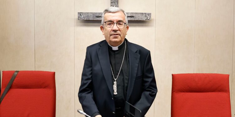 Los obispos acusan al Gobierno de “intervenir” la vida civil y guardan silencio sobre el informe de la pederastia | Sociedad