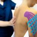 Mucho uso, poca ciencia: el ‘kinesiotaping’, las tiras de colores que alivian el dolor, no logra pruebas de su utilidad | Salud y bienestar