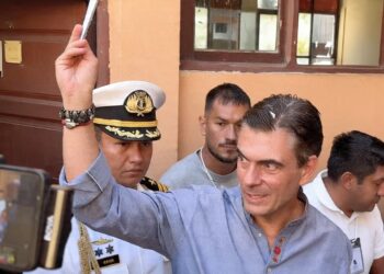 Paz reprueba en los comicios locales y se queda con dos de nueve gobernaciones en Bolivia