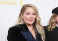 “Soy una chica fuerte”: el mensaje de la actriz Christina Applegate tras ser hospitalizada | Gente