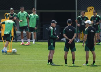 Aguirre presenta una lista preliminar de 55 futbolistas para el Mundial: fuera ‘Chucky’ Lozano y esperanza para 14 jugadores