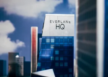 Everlane vendido a Shein: ¿mejorará la moda?